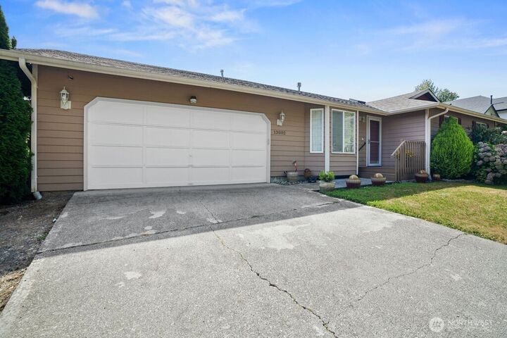 Property Photo: 13002 17th Street SE WA 98258