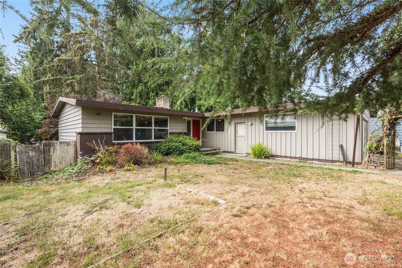 Property Photo: 16619 SE 12th Street WA 98008