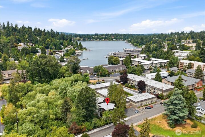 Property Photo: 427 102nd Avenue SE WA 98004