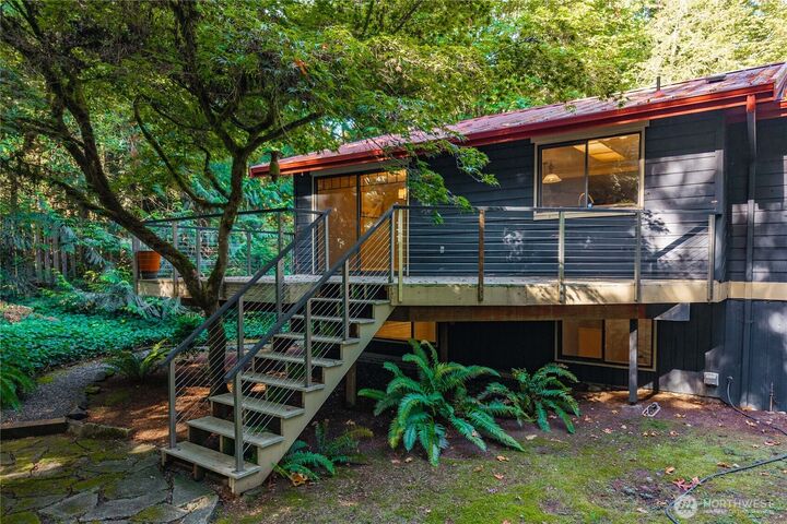 Property Photo:  8051 NE Paulanna Lane  WA 98110 