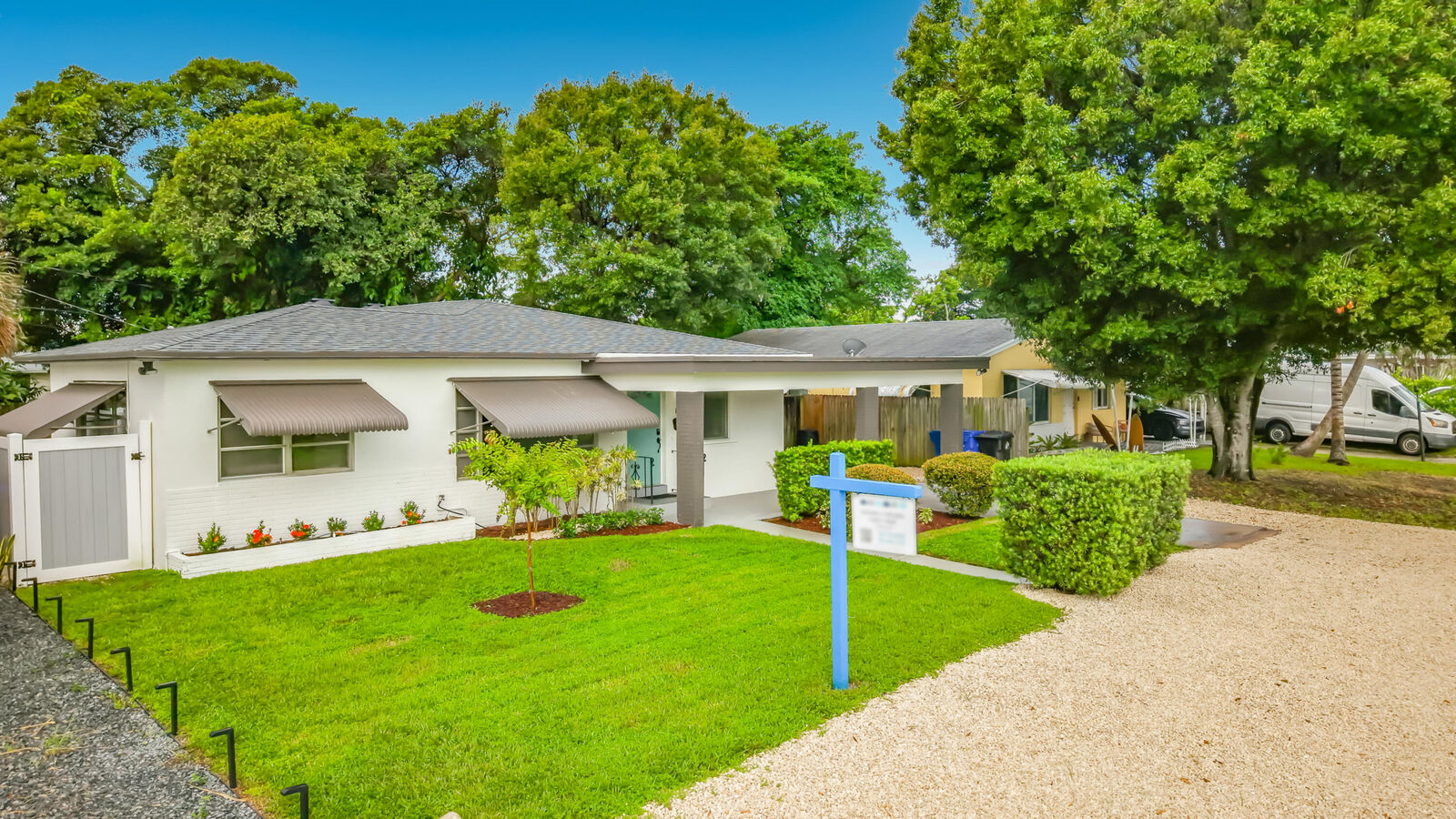 Property Photo: 1110 SW 31st Street FL 33315