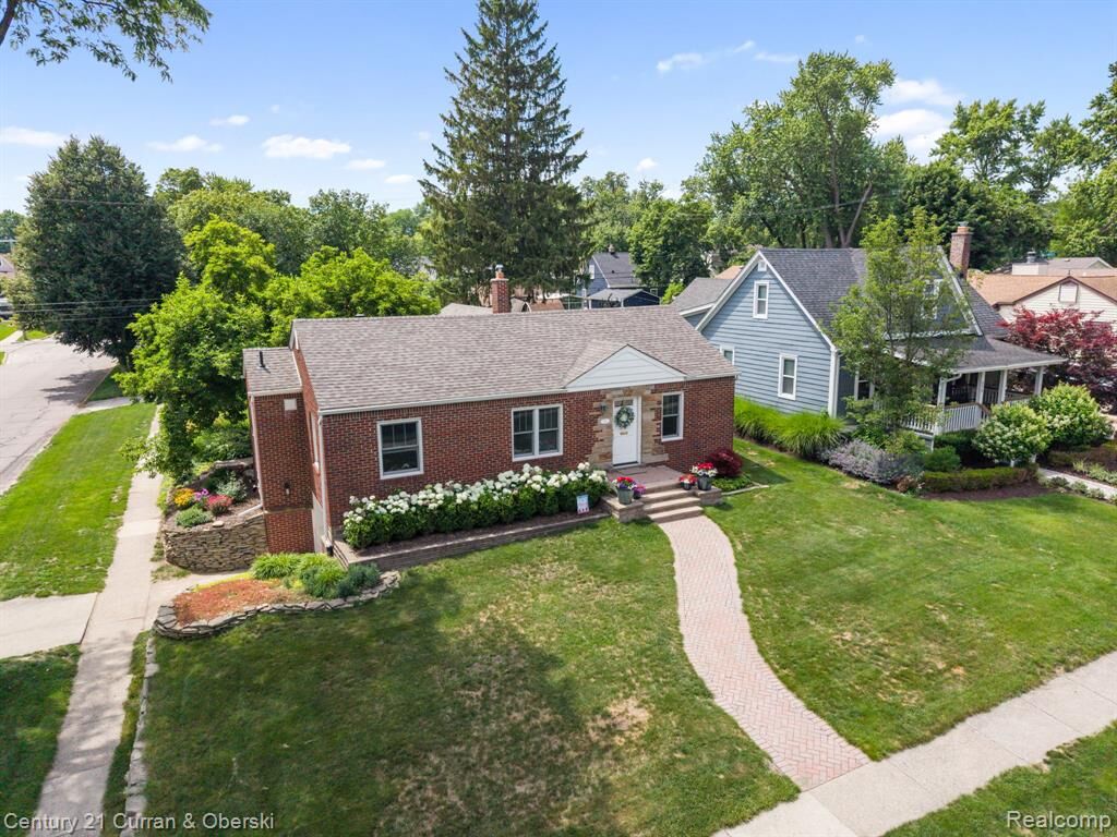 Property Photo: 551 N Evergreen Street MI 48170