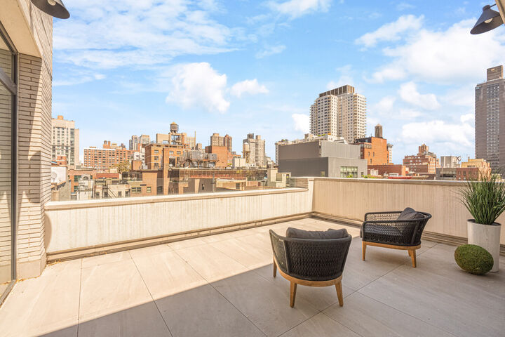 Property Photo:  420 E 75th Street Ph  NY 10021 