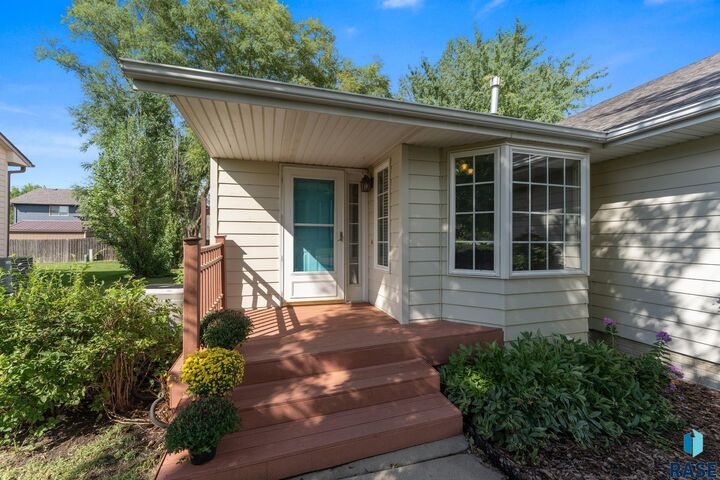Property Photo: 7600 W Regina St SD 57106