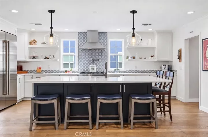 Property Photo: 3923 Conquista CA 90808