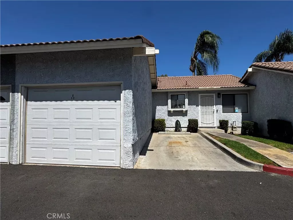 Property Photo: 9505 Arlington 17 CA 92503