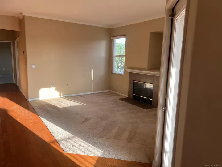 Property Photo:  10910 Serafina Ln 54  CA 92128 