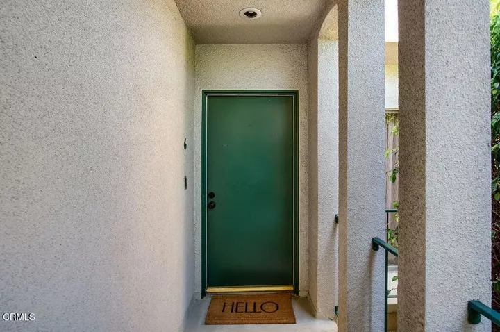 Property Photo: 837 Magnolia Avenue 6 CA 91106