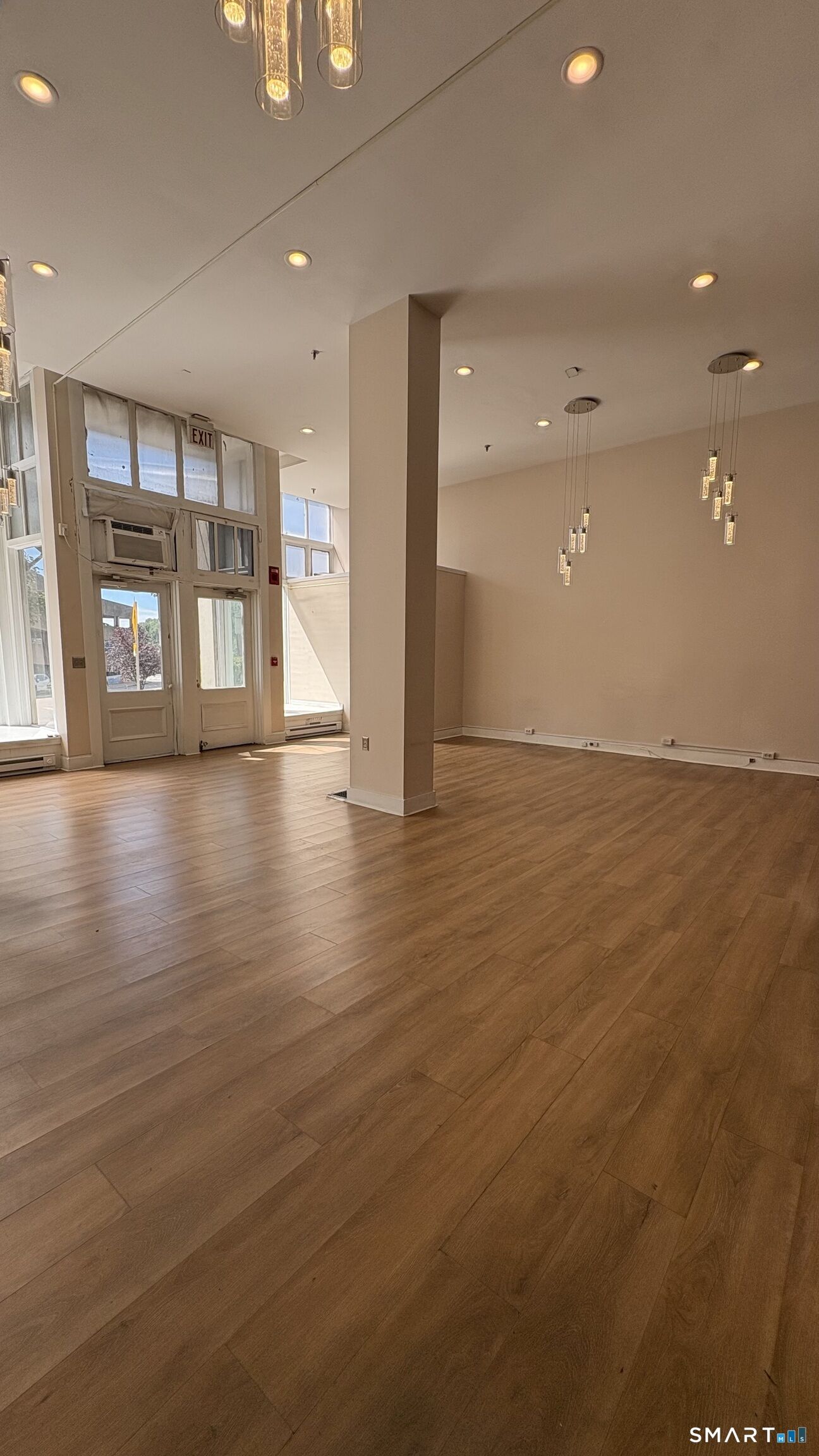 Property Photo:  120 Water Street  CT 06360 