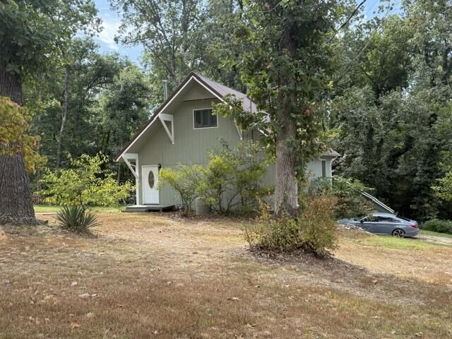Property Photo:  1000 Hickory Street  MO 65625 
