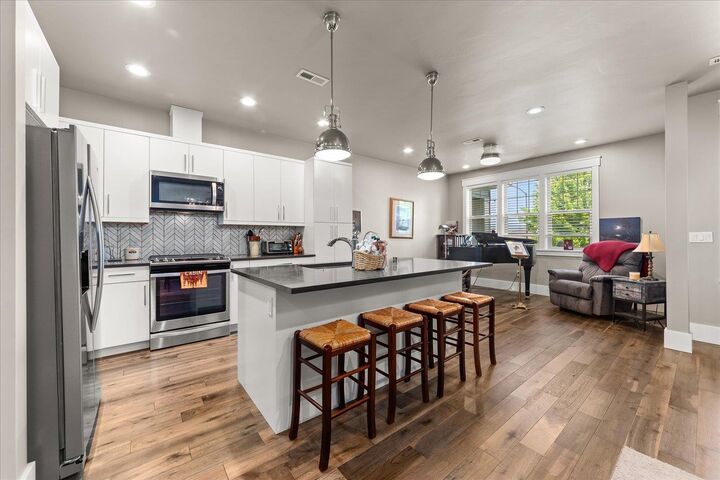 Property Photo:  24374 E Hawkstone Loop  WA 99019 