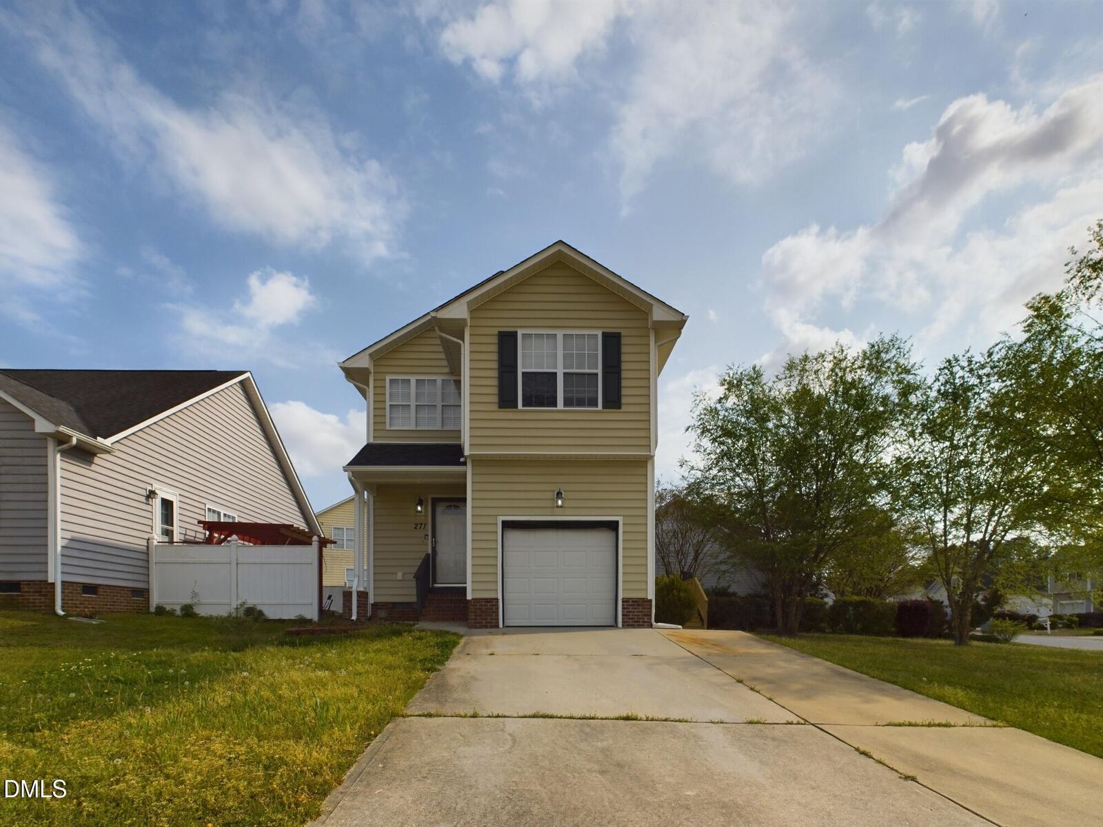 Property Photo:  271 Pittsboro Street  NC 27526 