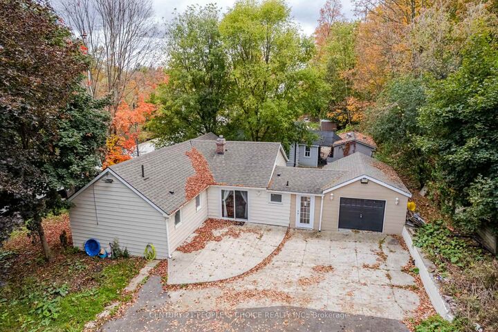 Property Photo: 154 Simmons Street ON L4H 4X7