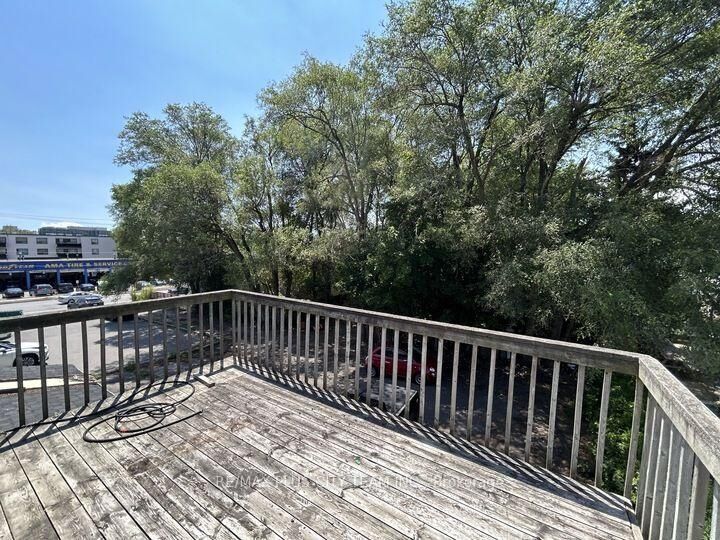 Property Photo: 3432 Bathurst Street 2 ON M6A 2C2