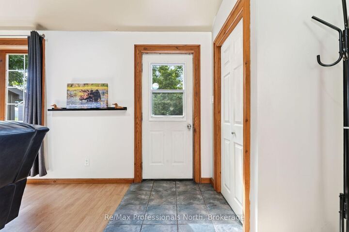 Property Photo:  160 Isaac Street  ON P1P 1G2 