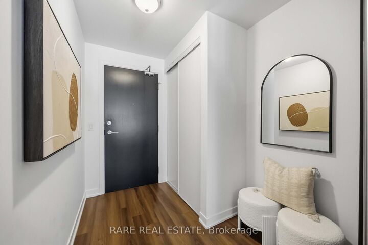 Property Photo:  60 Berwick Avenue 518  ON M5P 0A3 