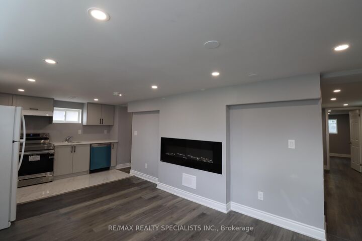Property Photo:  81 Gretna Drive  ON L6X 2G1 