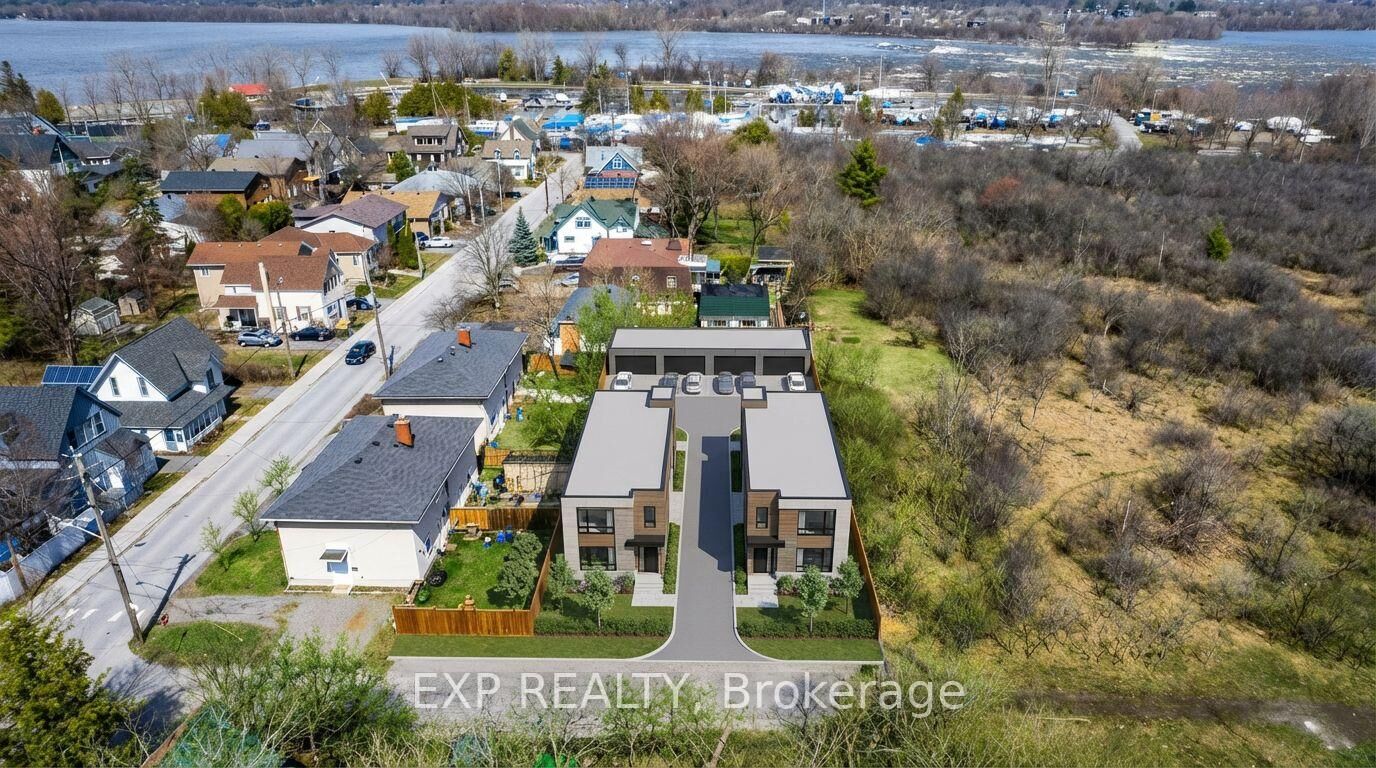 Property Photo:  2723 Rowatt Street  ON K2B 5W4 