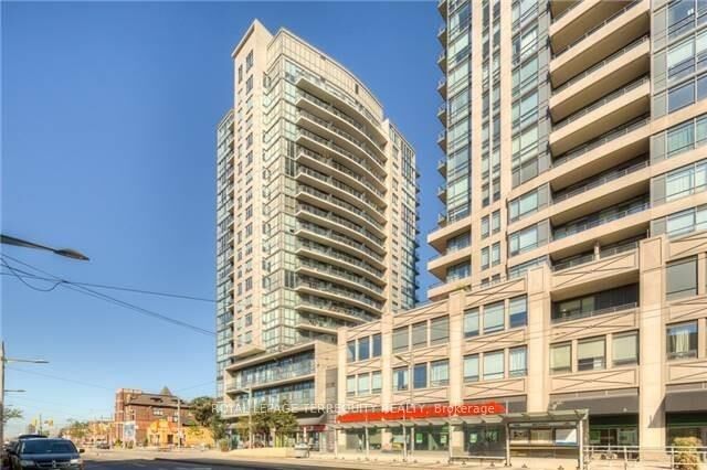 Property Photo:  530 St Clair Avenue W 1106  ON M6C 0A2 