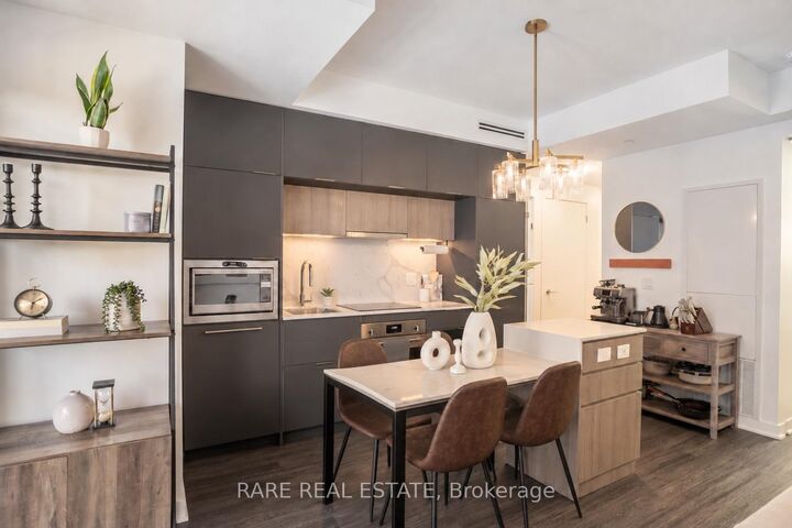 Property Photo:  185 Alberta Avenue 410  ON M6C 0A5 