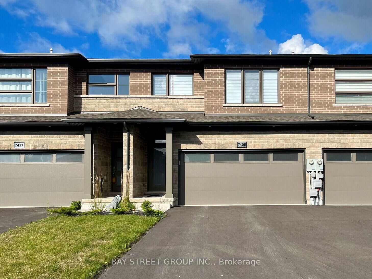 Property Photo:  7405 Matteo Drive  ON L2H 2Y6 