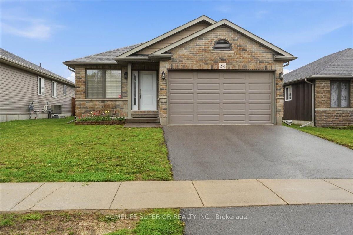 Property Photo:  54 Aspen Drive  ON K8V 0E2 
