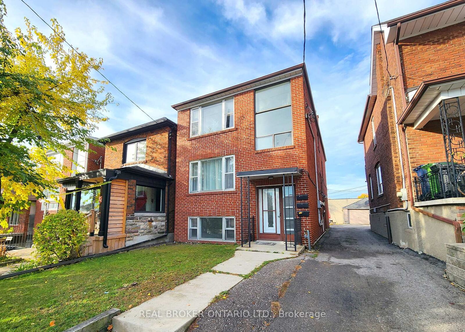 Property Photo:  388 Winona Drive 1  ON M6C 3T5 