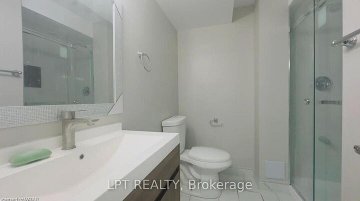 Property Photo:  26 Activa Avenue Lower  ON N2E 3R2 