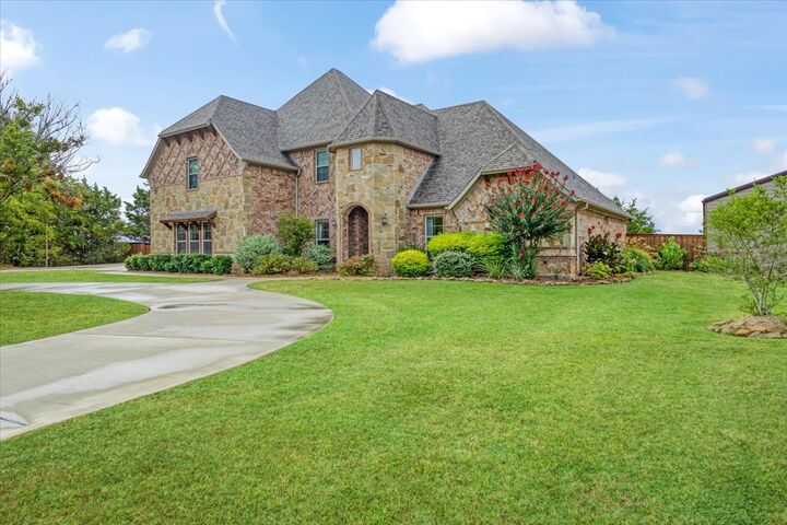 Property Photo:  3307 Castle Court  OK 74701 