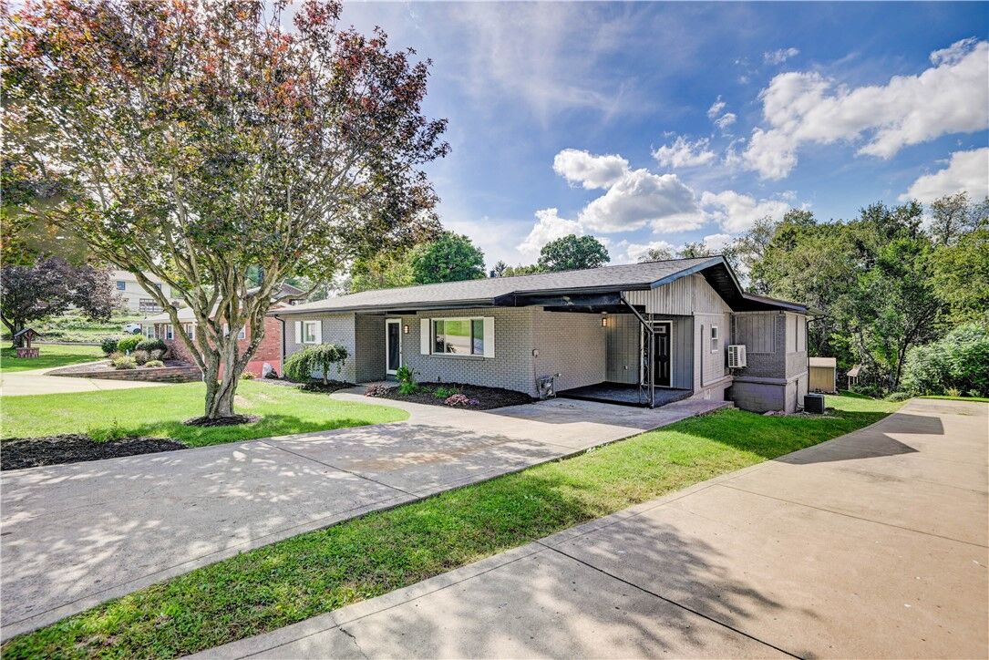 Property Photo: 149 Spring Hill Rd. PA 15001
