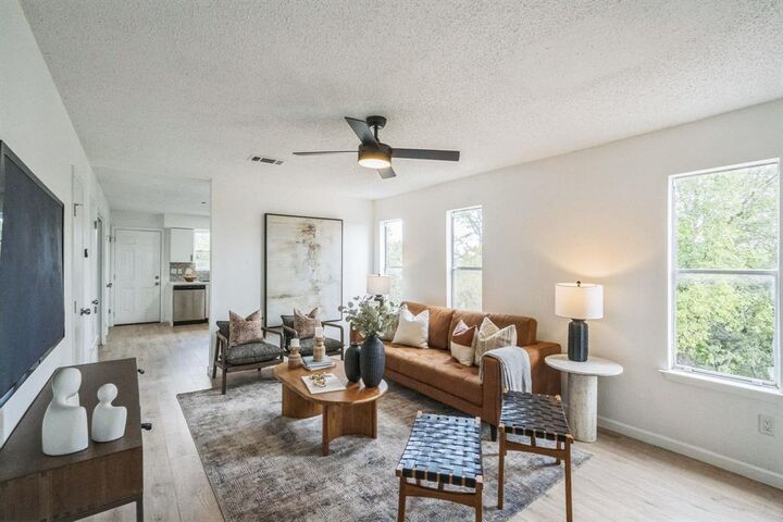 Property Photo: 6914 Rifle Bend A TX 78736