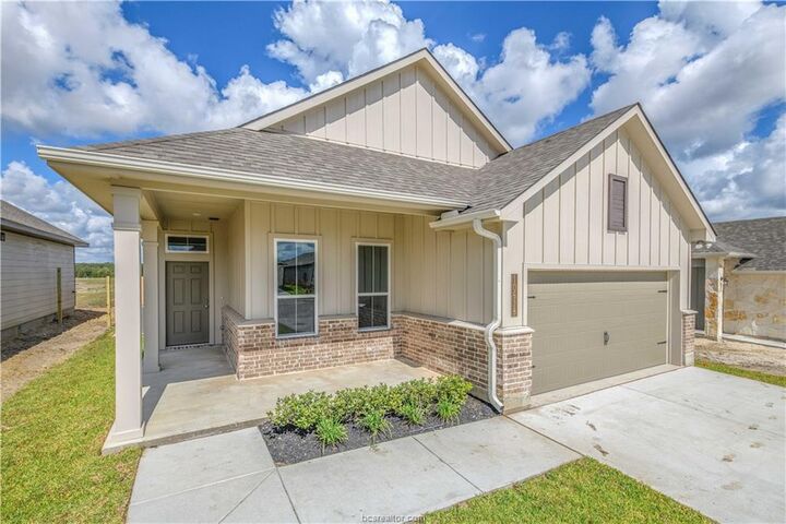 Property Photo: 10618 Burgundy Berry Way TX 77845