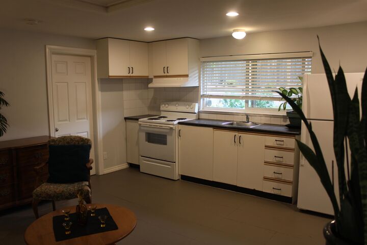 Property Photo:  737 Robinson  BC V3J 4E9 