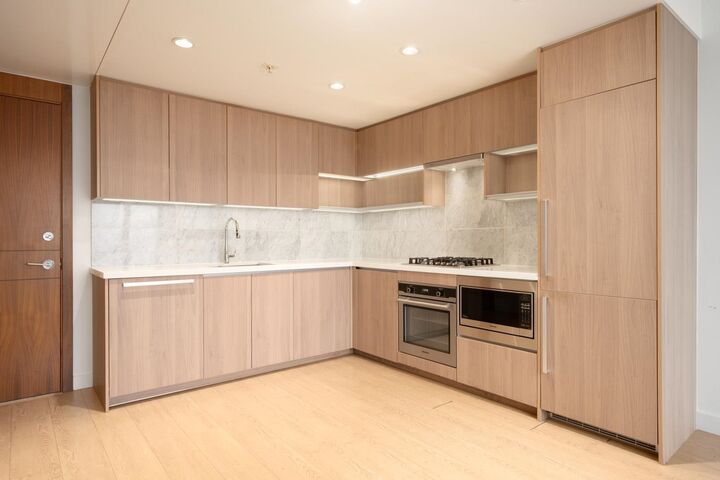 Property Photo:  6538 Nelson Avenue 2708  BC V5H 0G5 