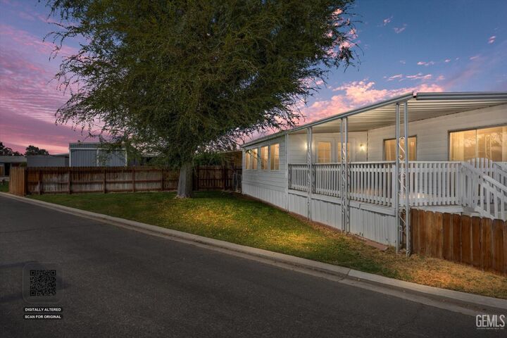 Property Photo:  4401 Hughes Lane 67  CA 93304 