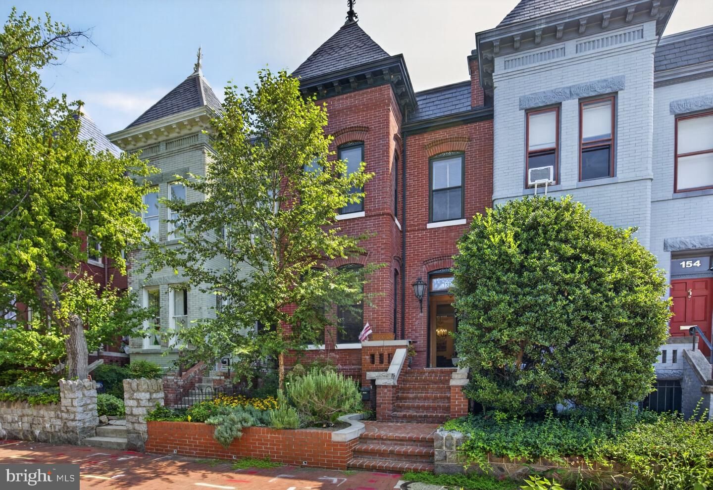 Property Photo:  152 13th Street SE  DC 20003 