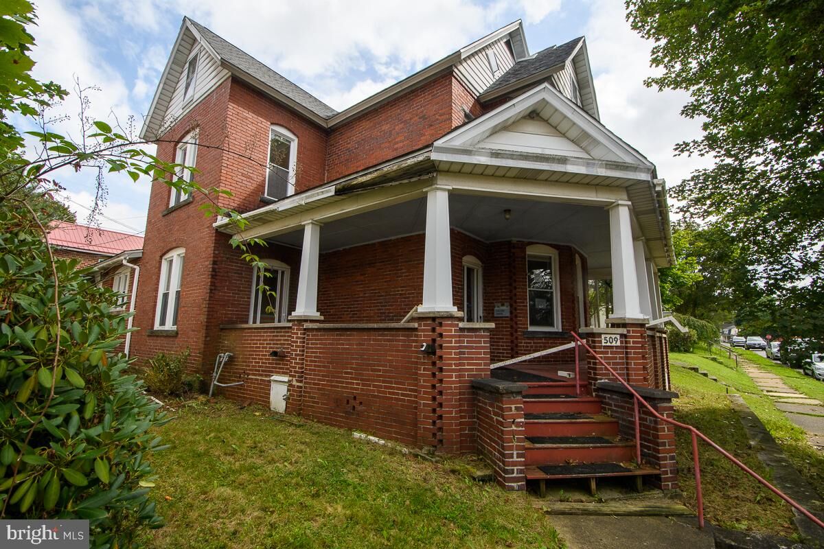 Property Photo:  509 High Street  PA 15845 