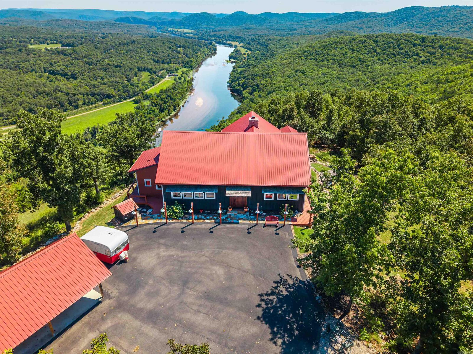 Property Photo:  1499 Ollie Mountain Lane  AR 72634 