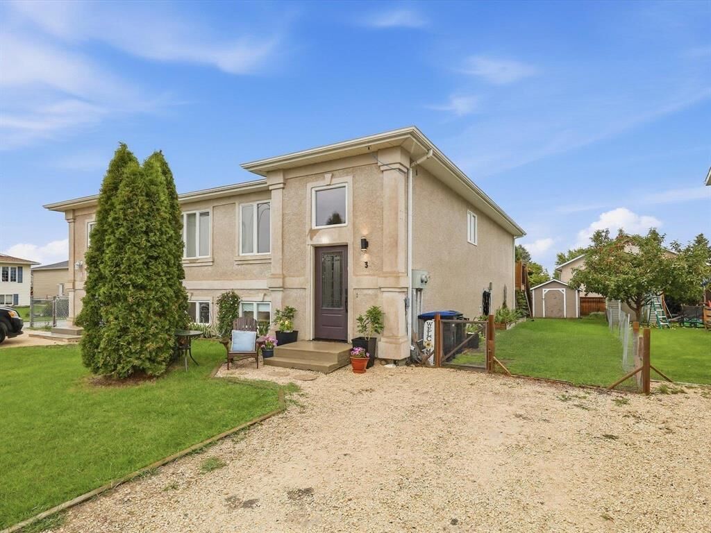 Property Photo:  3 Fairmont Crescent  MB R5G 0A1 