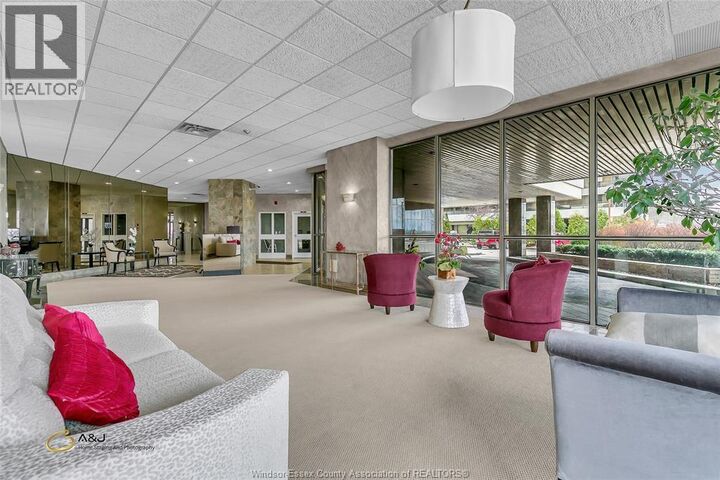 Property Photo:  5151 Riverside Drive East 304  ON N8S 4R5 