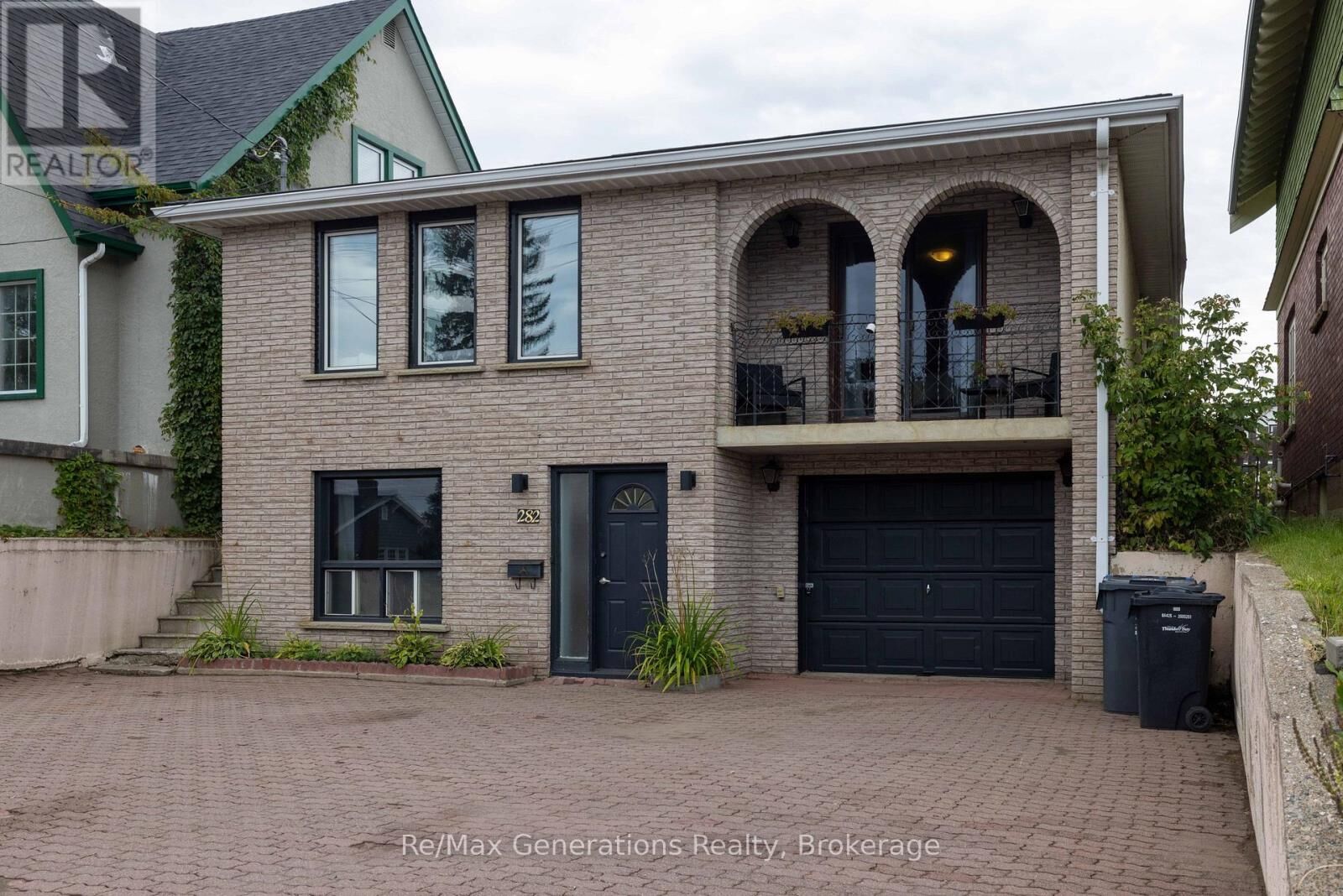 Property Photo: 282 Algoma Street North ON P7A 5A6