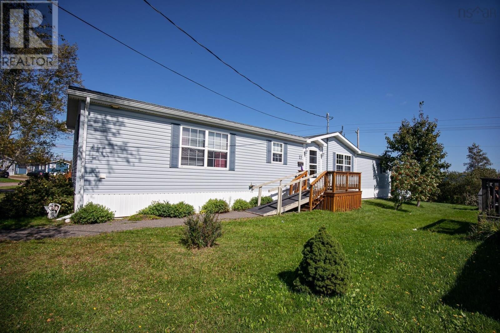 Property Photo:  27 Fernwood Drive  NS B4H 4P4 