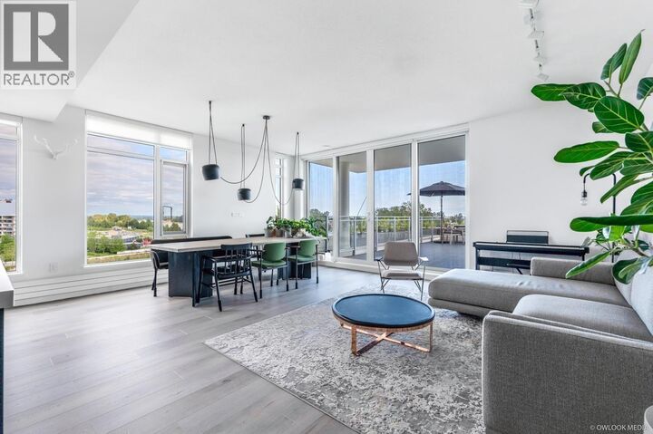 Property Photo: 3198 Riverwalk Avenue 605 BC V5S 0E8