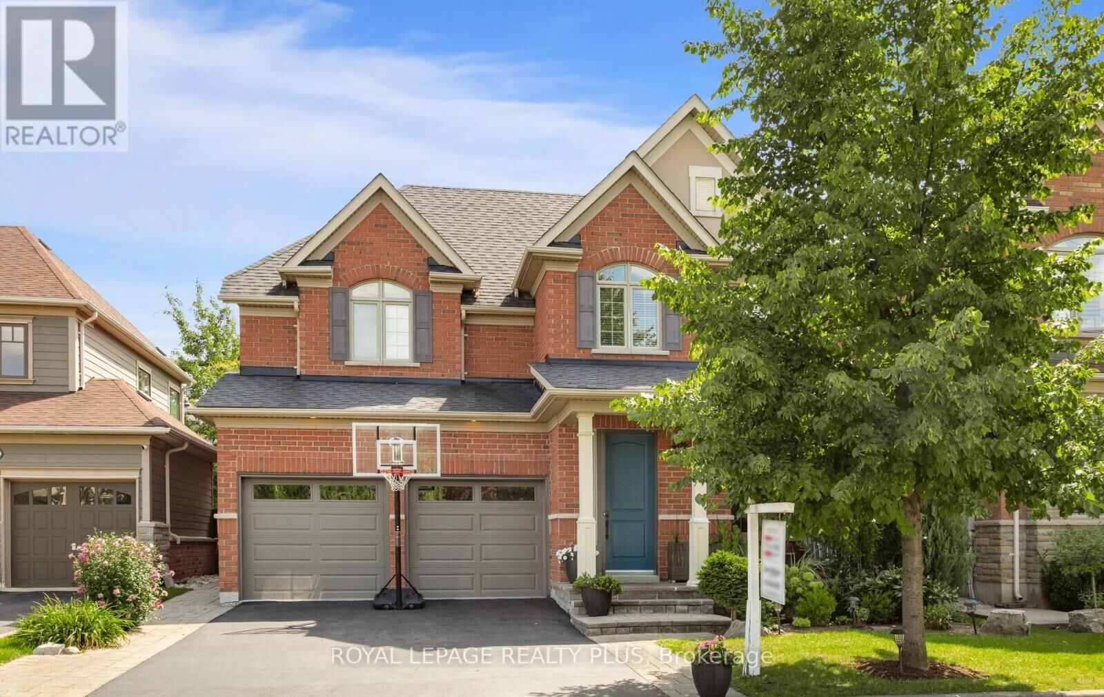 Property Photo:  238 Melanson Heights  ON L9T 0S6 