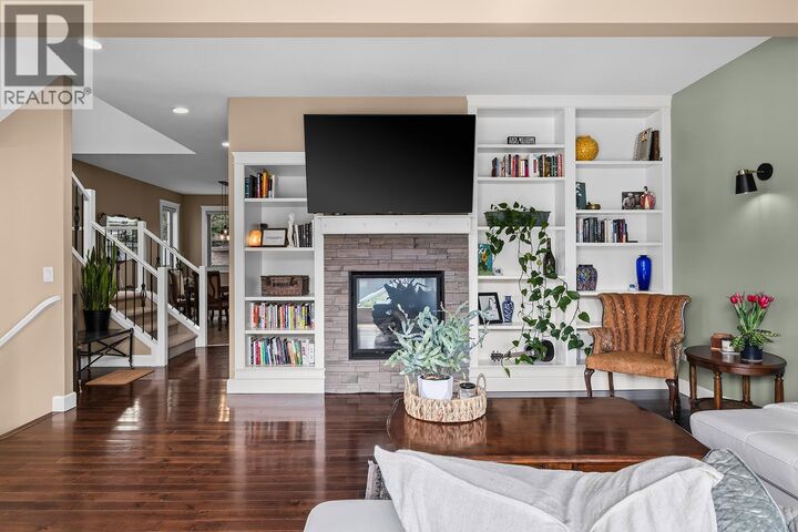 Property Photo: 2283 Shannon Heights Court 6 BC V4T 3B9