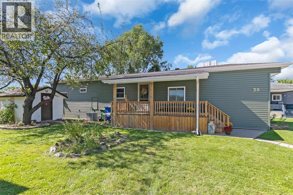 Property Photo:  39 Wilder South  ON N8N 2T1 