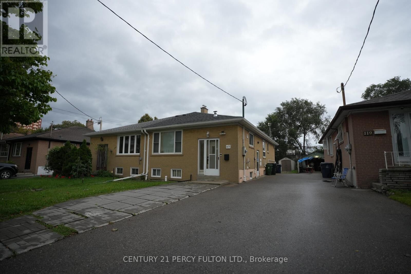 Property Photo: 117 Cordella Avenue ON M6N 2K1