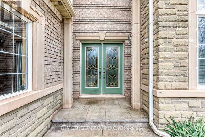 Property Photo: 2179 North Ridge Trail ON L6H 6W7