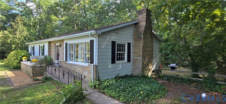 Property Photo:  45 Middle Road  VA 22503 