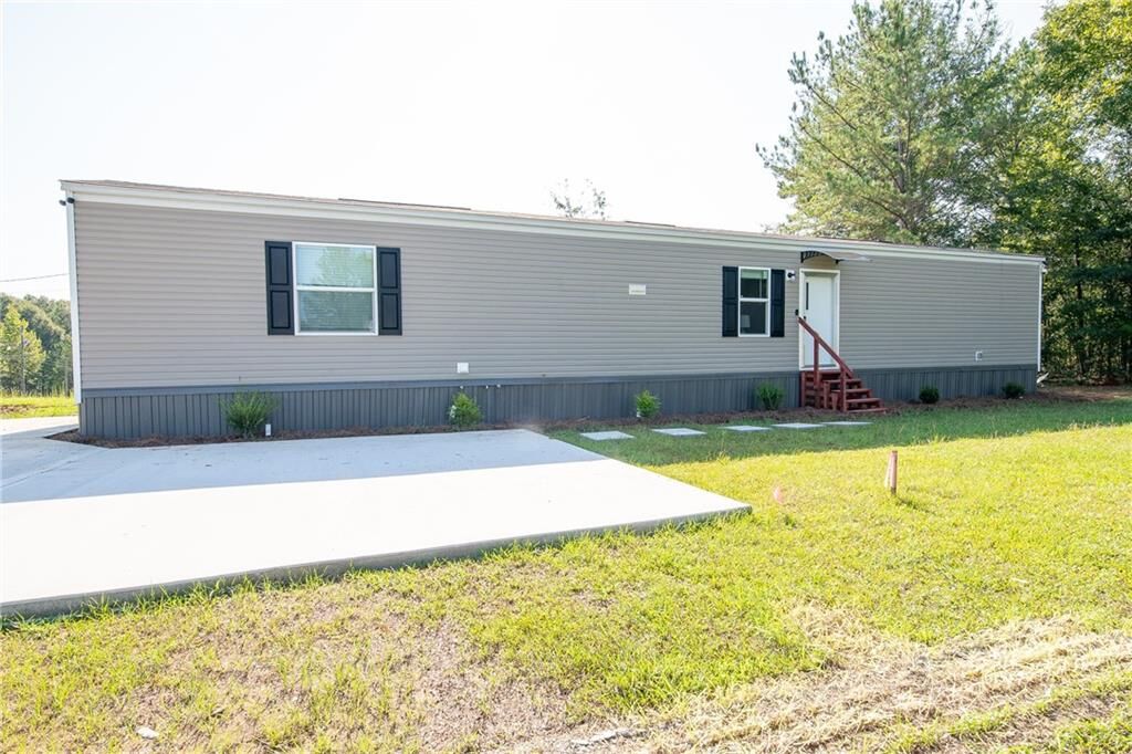 Property Photo:  7A Lily Street  AL 36860 